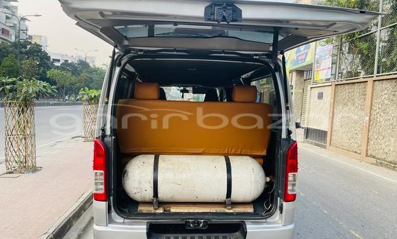 Buy Used 2011 Toyota Hiace gl in Dhaka, Dhaka Buy Used 2011 Toyota Hiace gl in Dhaka, Dhaka