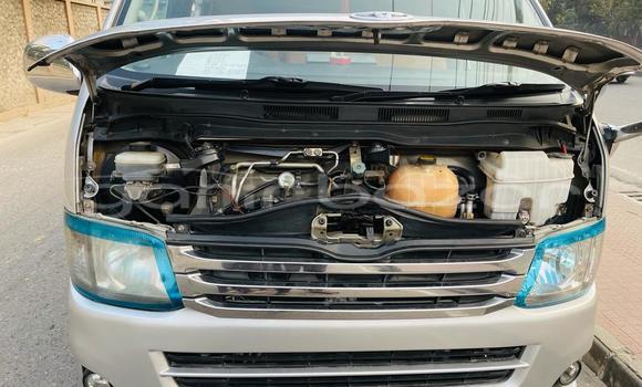 Buy Used 2011 Toyota Hiace gl in Dhaka, Dhaka Buy Used 2011 Toyota Hiace gl in Dhaka, Dhaka