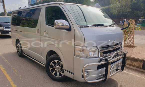 Buy Used 2018 Toyota Hiace super gl in Dhaka, Dhaka Buy Used 2018 Toyota Hiace super gl in Dhaka, Dhaka