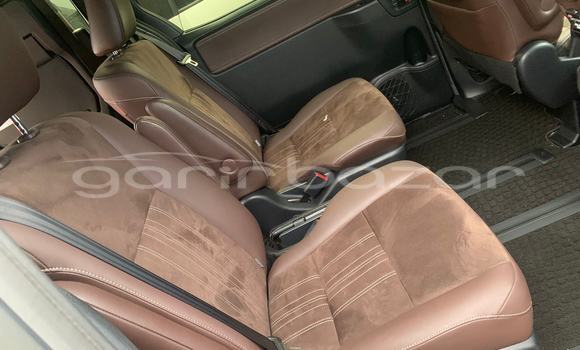 কেনা ব্যবহৃত Toyota Esquire gi premium Pearl গাড়ী মধ্যে ঢাকা মধ্যে Dhaka কেনা ব্যবহৃত Toyota Esquire gi premium Pearl গাড়ী মধ্যে ঢাকা মধ্যে Dhaka