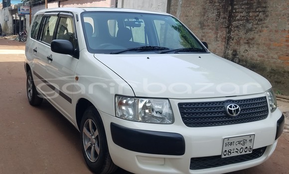 Buy Used 2012 Toyota Succeed in Dhaka, Dhaka Buy Used 2012 Toyota Succeed in Dhaka, Dhaka