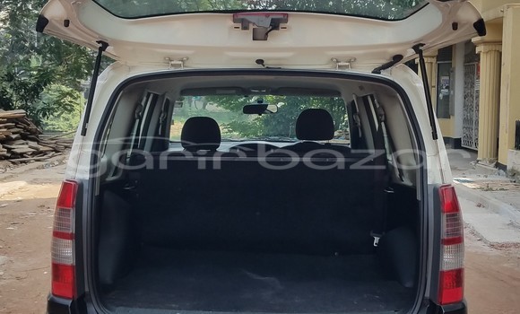 Buy Used 2012 Toyota Succeed in Dhaka, Dhaka Buy Used 2012 Toyota Succeed in Dhaka, Dhaka