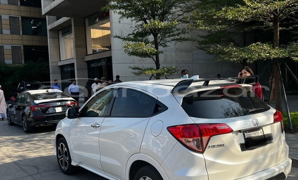 কেনা ব্যবহৃত Honda Vezel White গাড়ী মধ্যে ঢাকা মধ্যে Dhaka কেনা ব্যবহৃত Honda Vezel White গাড়ী মধ্যে ঢাকা মধ্যে Dhaka