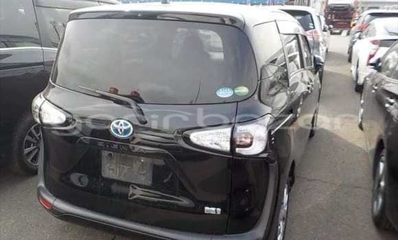 Buy Used 2018 Toyota Sienta in Badarganj, Rangpur Buy Used 2018 Toyota Sienta in Badarganj, Rangpur