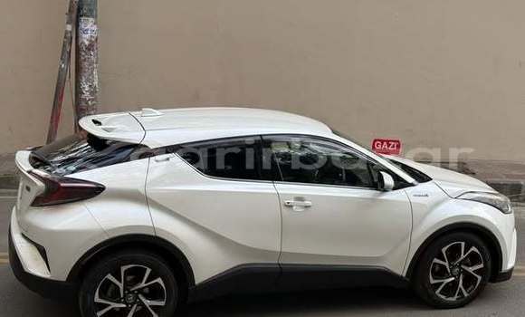 Buy Used 2017 Toyota CHR in Dhaka, Dhaka Buy Used 2017 Toyota CHR in Dhaka, Dhaka