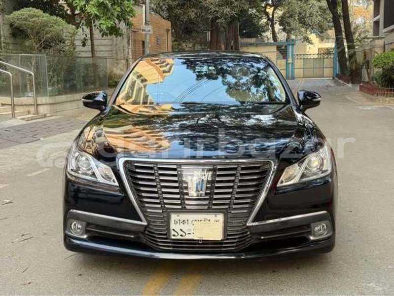 Big with watermark toyota crown dhaka dhaka 83990