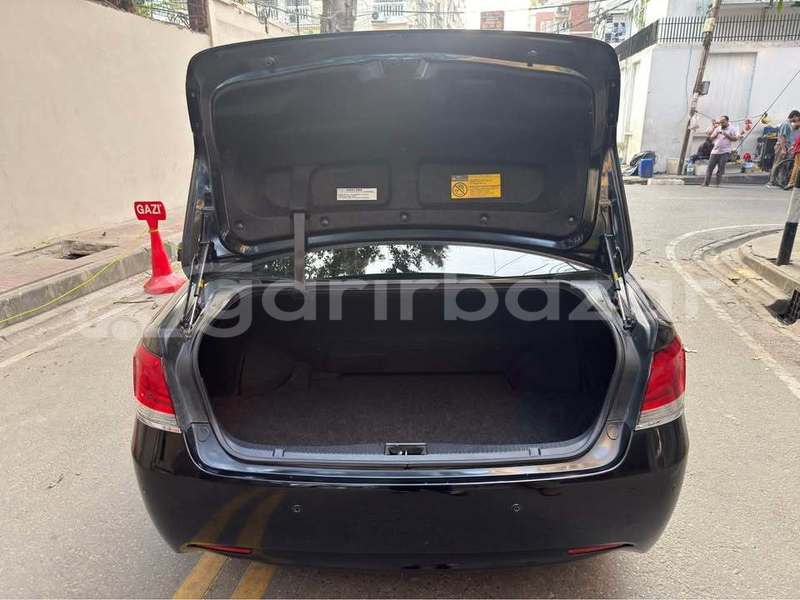 Big with watermark toyota crown dhaka dhaka 83990