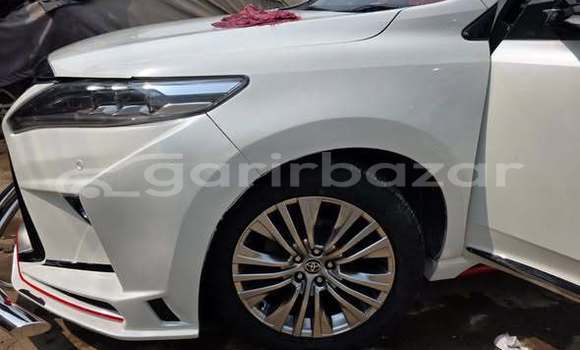 কেনা ব্যবহৃত Toyota Harrier Other গাড়ী মধ্যে ঢাকা মধ্যে Dhaka