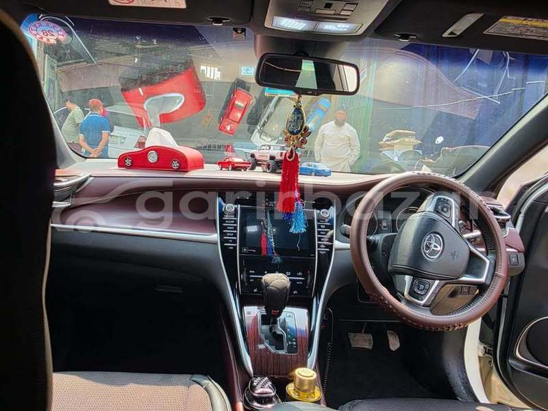 Big with watermark toyota harrier dhaka dhaka 83999