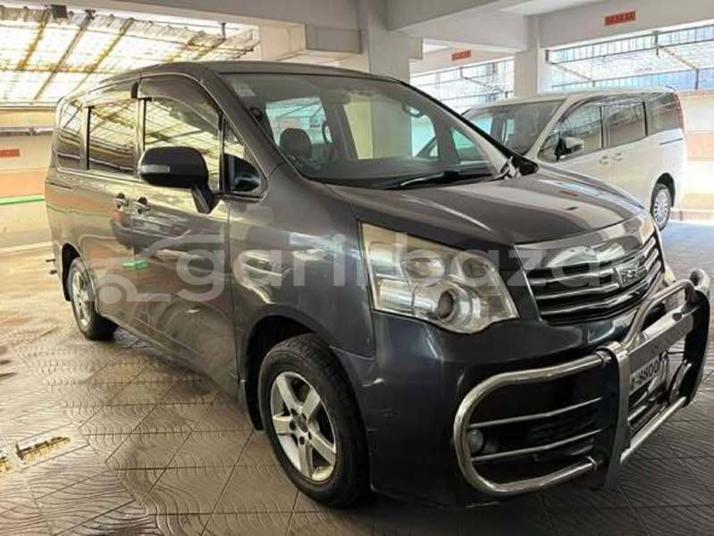Big with watermark toyota noah dhaka dhaka 84001