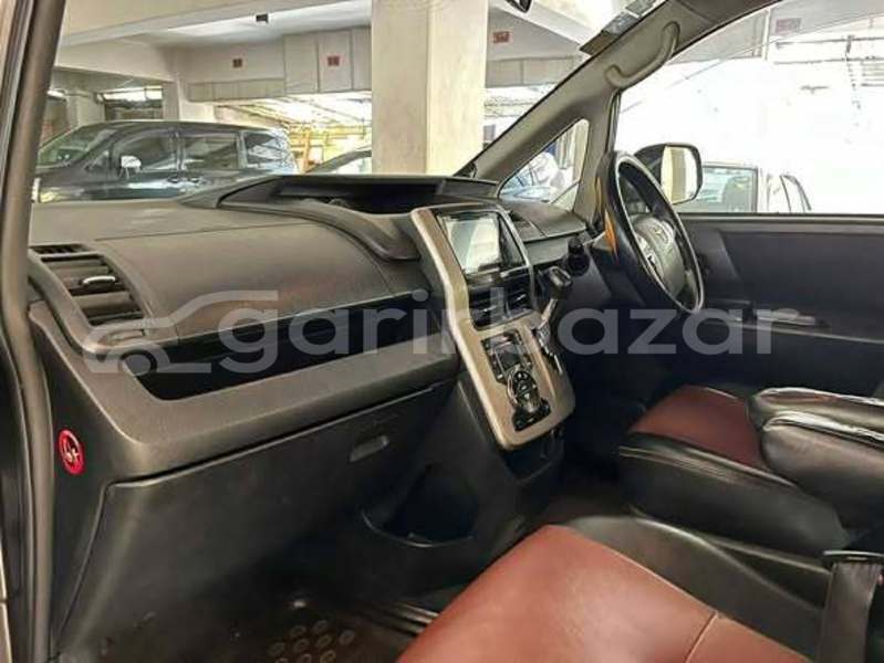 Big with watermark toyota noah dhaka dhaka 84001