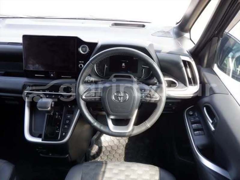 Big with watermark toyota voxy dhaka dhaka 84004