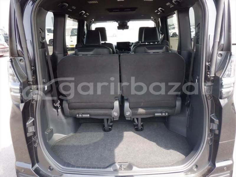 Big with watermark toyota voxy dhaka dhaka 84004