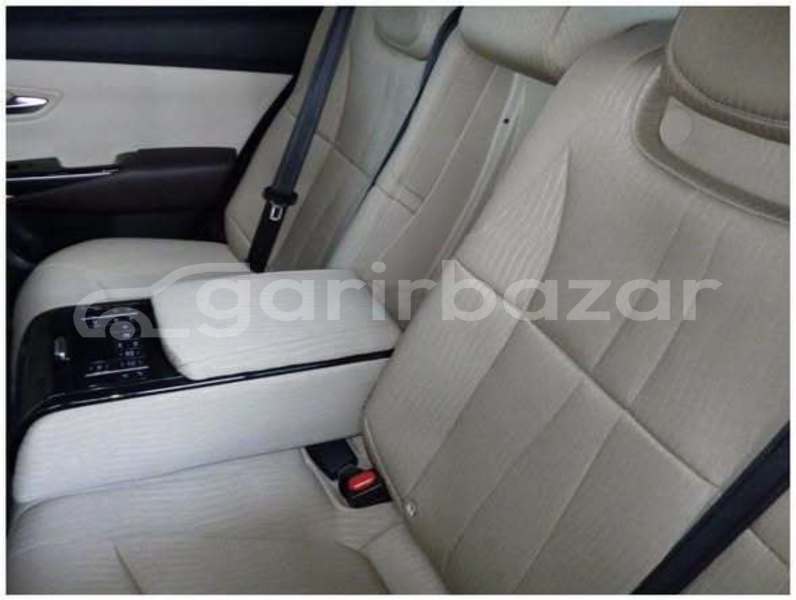 Big with watermark toyota crown dhaka dhaka 84009