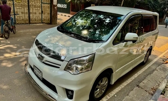 কেনা ব্যবহৃত Toyota Noah spotty town ace 2010 White গাড়ী মধ্যে বান্দরবান মধ্যে Bandarban কেনা ব্যবহৃত Toyota Noah spotty town ace 2010 White গাড়ী মধ্যে বান্দরবান মধ্যে Bandarban