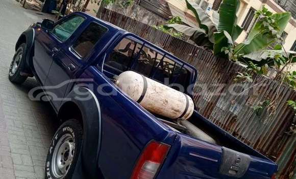 কিনুন ব্যবহৃত Nissan গাড়ী কিনুন ব্যবহৃত Nissan গাড়ী