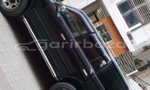 কিনুন ব্যবহৃত Toyota গাড়ী কিনুন ব্যবহৃত Toyota গাড়ী