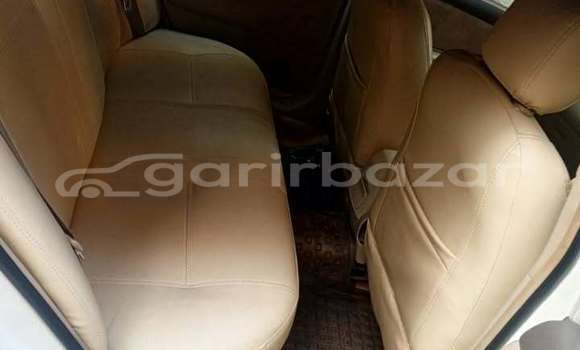 কিনুন ব্যবহৃত Toyota গাড়ী কিনুন ব্যবহৃত Toyota গাড়ী