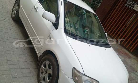 কিনুন ব্যবহৃত Toyota গাড়ী কিনুন ব্যবহৃত Toyota গাড়ী