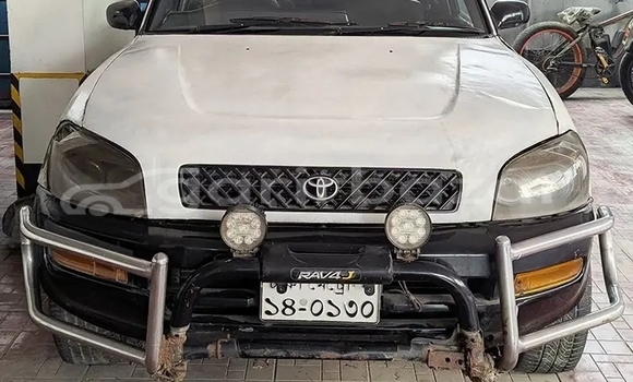 Buy Used 2017 Toyota Rav4 j 2005 in Bhangura, Pabna