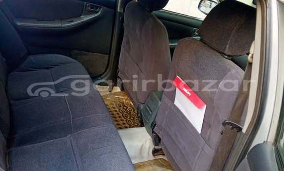 কিনুন ব্যবহৃত Toyota গাড়ী কিনুন ব্যবহৃত Toyota গাড়ী