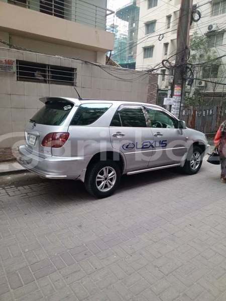 Big with watermark toyota harrier dhaka dhaka 84037
