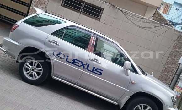 কিনুন ব্যবহৃত Toyota গাড়ী কিনুন ব্যবহৃত Toyota গাড়ী