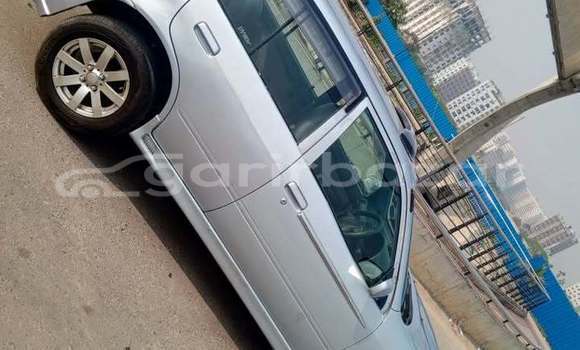 কিনুন ব্যবহৃত Toyota গাড়ী কিনুন ব্যবহৃত Toyota গাড়ী