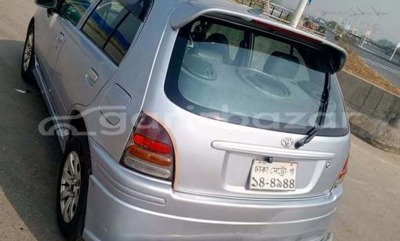 কিনুন ব্যবহৃত Toyota গাড়ী কিনুন ব্যবহৃত Toyota গাড়ী