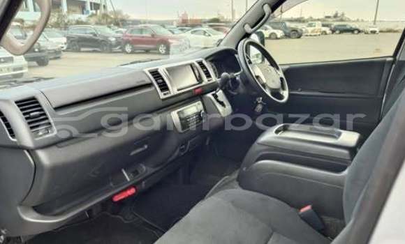 Buy Used 2018 Toyota Hiace in Dhaka, Dhaka Buy Used 2018 Toyota Hiace in Dhaka, Dhaka