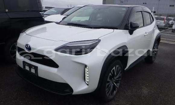 Buy Used 2020 Toyota Yaris in Dhaka, Dhaka Buy Used 2020 Toyota Yaris in Dhaka, Dhaka