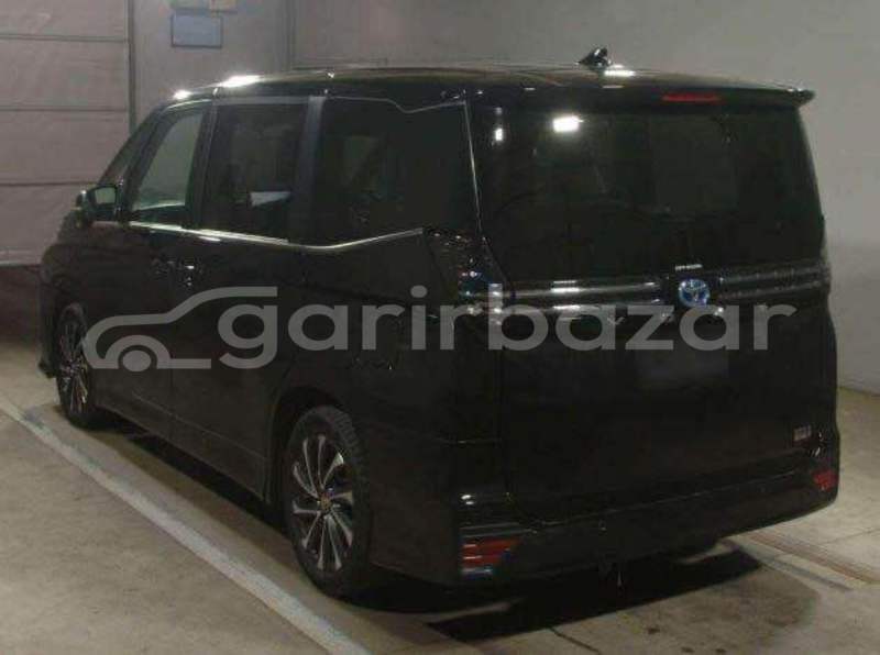 Big with watermark toyota voxy dhaka dhaka 84072