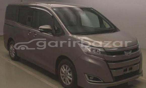 Buy Used 2020 Toyota Noah in Dhaka, Dhaka Buy Used 2020 Toyota Noah in Dhaka, Dhaka