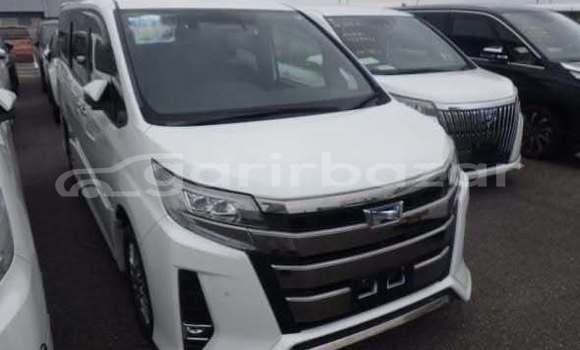Buy Used 2020 Toyota Noah in Dhaka, Dhaka