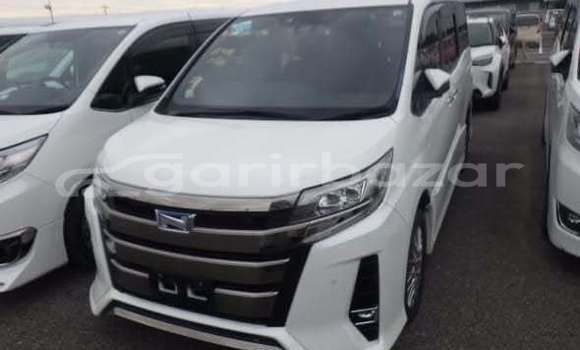 Buy Used 2020 Toyota Noah in Dhaka, Dhaka Buy Used 2020 Toyota Noah in Dhaka, Dhaka