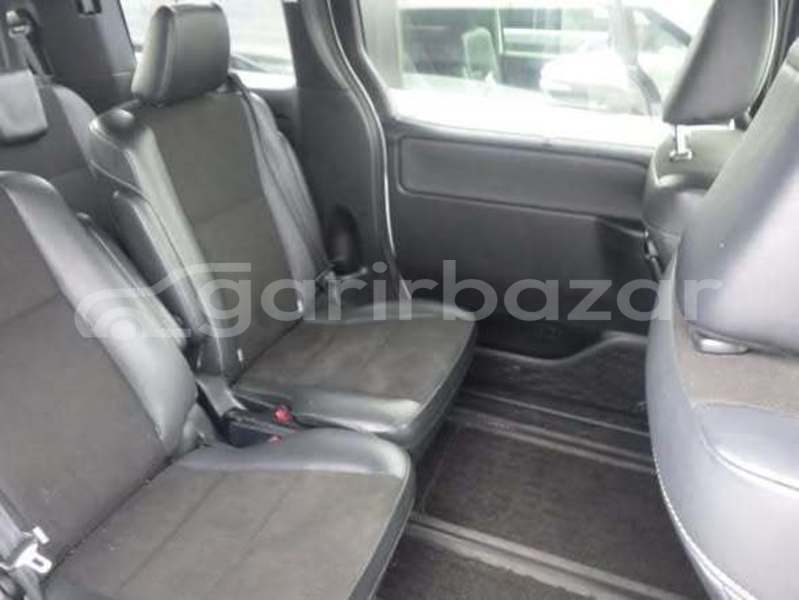 Big with watermark toyota noah dhaka dhaka 84080