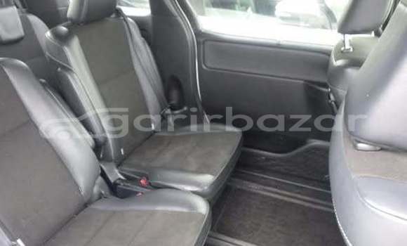 Buy Used 2020 Toyota Noah in Dhaka, Dhaka Buy Used 2020 Toyota Noah in Dhaka, Dhaka