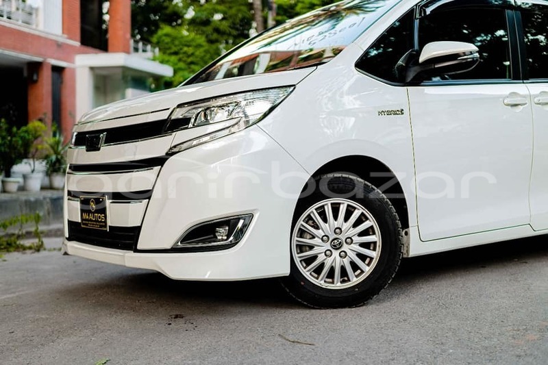 Big with watermark toyota noah khulna bagerhat 10670