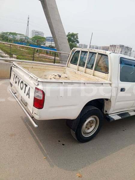 Big with watermark toyota hilux dhaka dhaka 84125