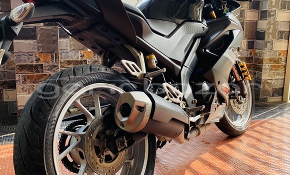 Buy Used 2022 Yamaha YZF in Dhaka, Dhaka Buy Used 2022 Yamaha YZF in Dhaka, Dhaka