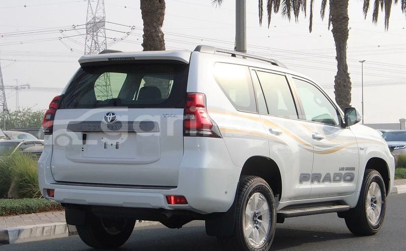 Big with watermark toyota land cruiser prado dhaka dhaka 84152
