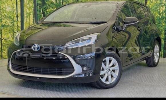 কিনুন ব্যবহৃত Toyota গাড়ী