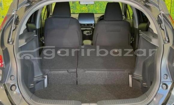 কিনুন ব্যবহৃত Toyota গাড়ী কিনুন ব্যবহৃত Toyota গাড়ী