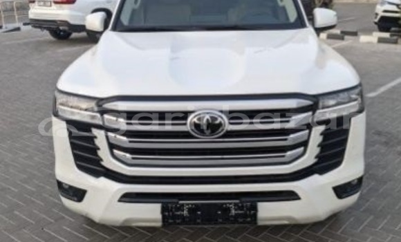 কিনুন ব্যবহৃত Toyota গাড়ী কিনুন ব্যবহৃত Toyota গাড়ী
