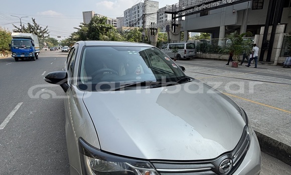 কিনুন ব্যবহৃত Toyota গাড়ী কিনুন ব্যবহৃত Toyota গাড়ী