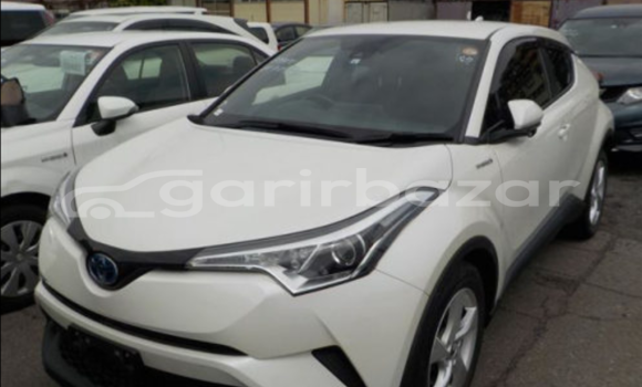 কিনুন ব্যবহৃত Toyota গাড়ী কিনুন ব্যবহৃত Toyota গাড়ী