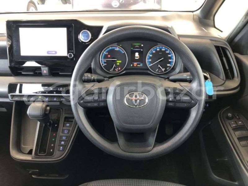 Big with watermark toyota noah 2023 dhaka dhaka 84237