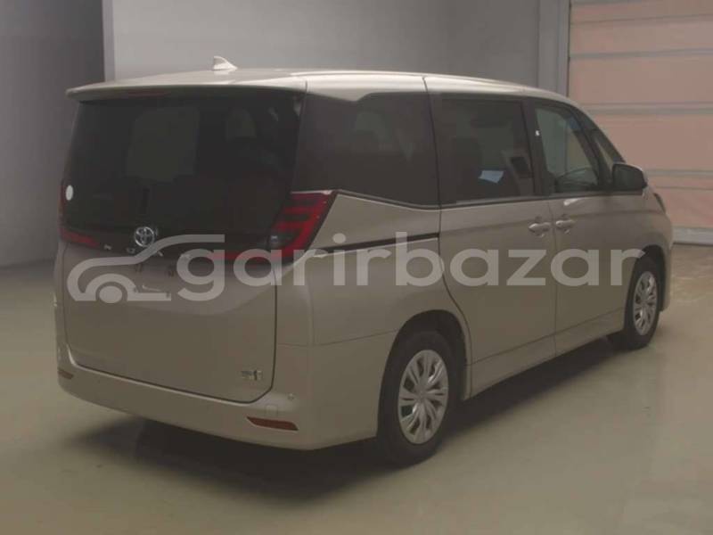 Big with watermark toyota noah 2023 dhaka dhaka 84237