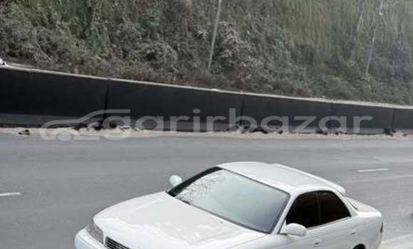 কিনুন ব্যবহৃত Toyota গাড়ী