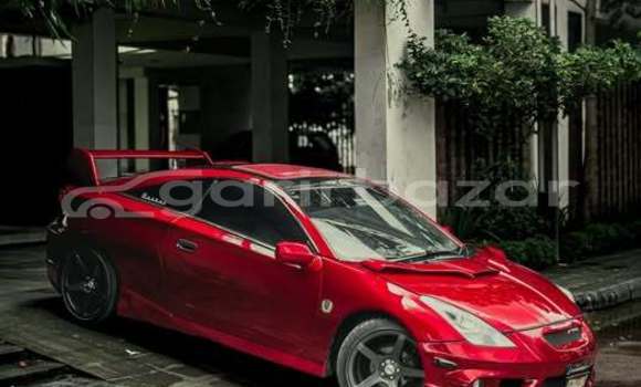 কিনুন ব্যবহৃত Toyota গাড়ী